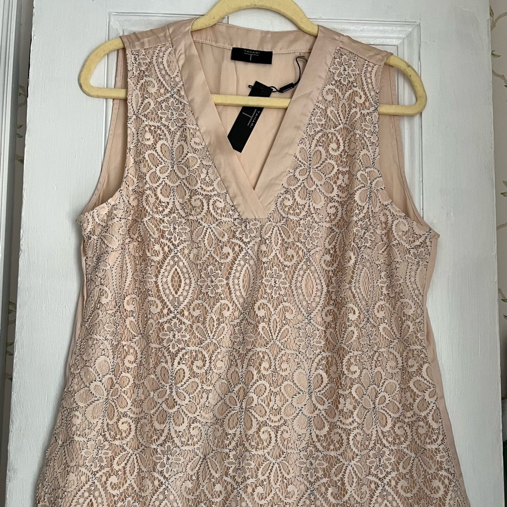 NWT Tahari Women's Beige Lace Floral Sleeveless V-Neck Semi Sheer Top Blouse LG